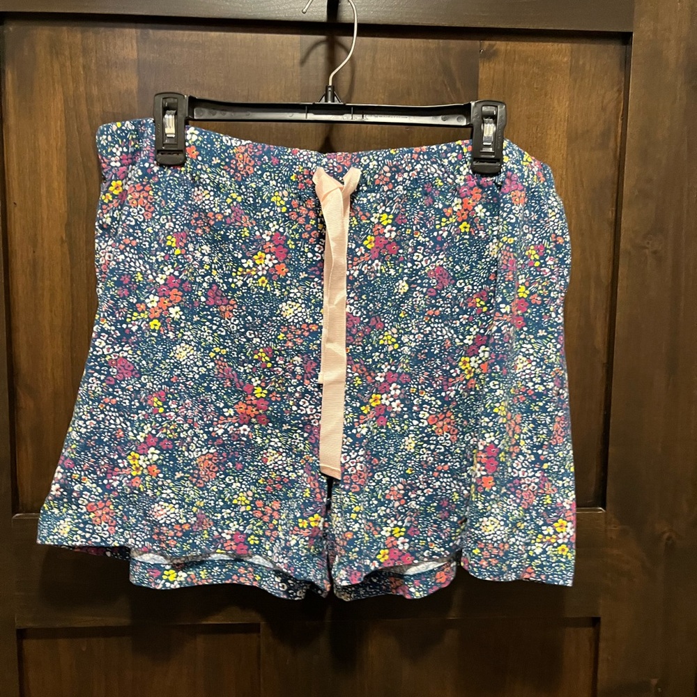 Lands End loungewear shorts tie waist elastic women’s XL Flower colorful design